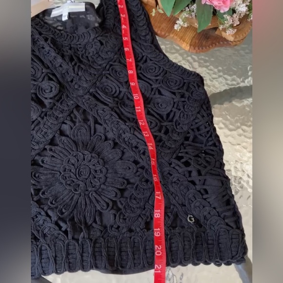 Guess Women’s Emma Sleeveless Crochet Sweater NWT - Picture 7 of 7